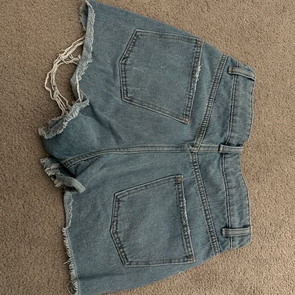 Urban planet ripped light blue jeans shorts size 01. - Picture 2 of 3